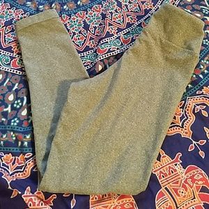 S/m kids buttery soft leggings